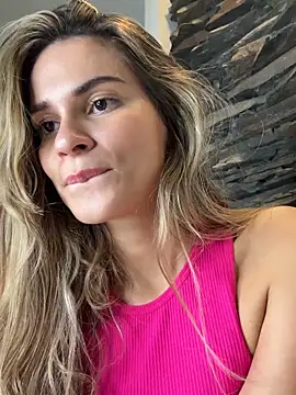 cuteluci_ live sex cam