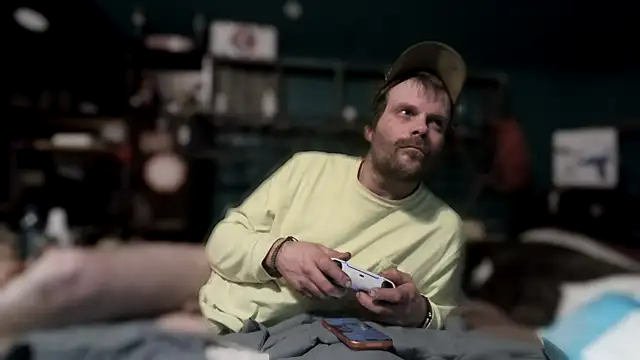 charactrzero's cam snapshot