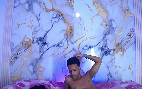 Damian_and_theo's cam snapshot