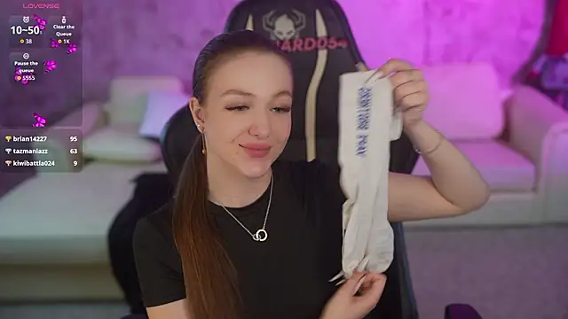 Ella_054's cam snapshot