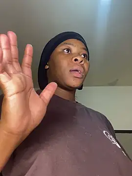 MiyaXo2 live sex cam