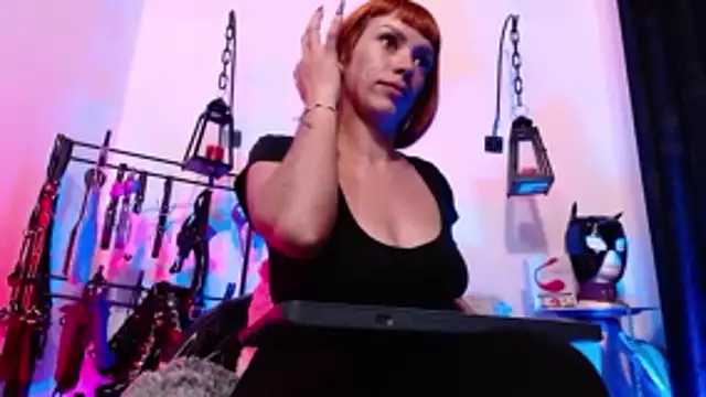 IvanaFetish live sex cam