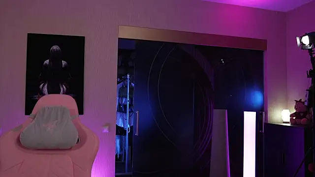 GirlGogo's cam snapshot