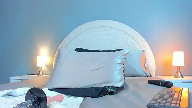 emilytowzen's cam snapshot