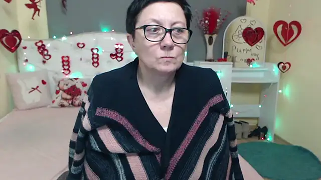 EmilyL0ve's cam snapshot