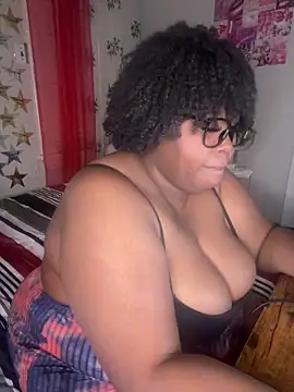 Chocolatebunnyxx96 live sex cam