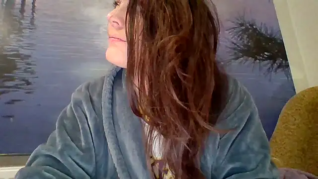 AliceTailor's cam snapshot