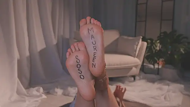 AmyArmstrong live sex cam