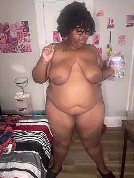 Chocolatebunnyxx96's cam snapshot