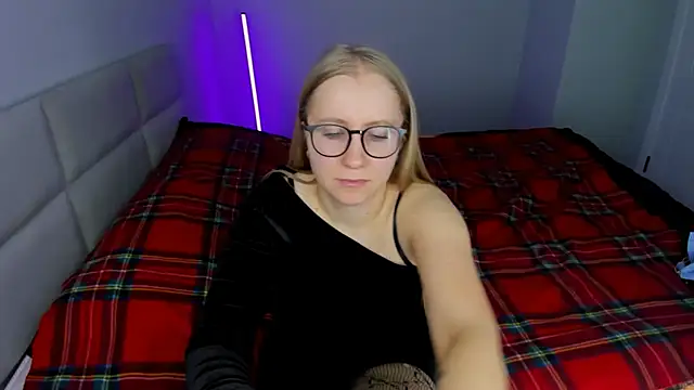 MilanaJune's cam snapshot