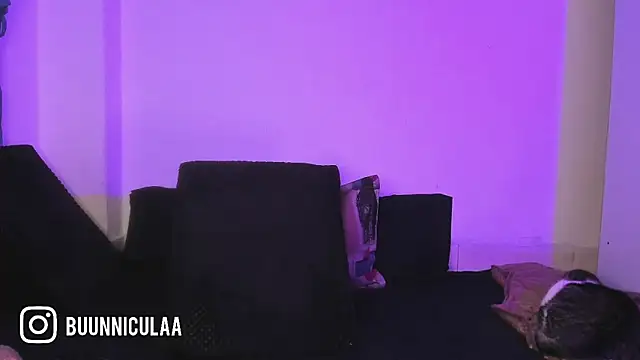 larissa01_'s cam snapshot