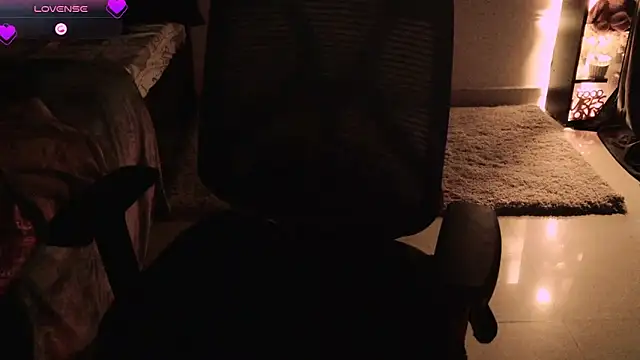 Khaleesiiii's cam snapshot