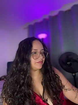 CurlyGirl_1's cam snapshot