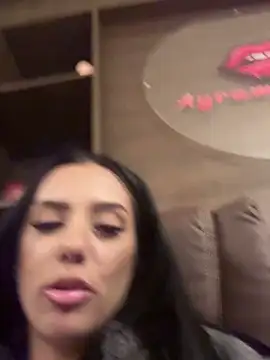 HaylieMilf live sex cam