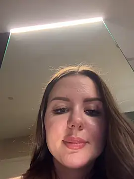 Alina_Vibe_Me live sex cam