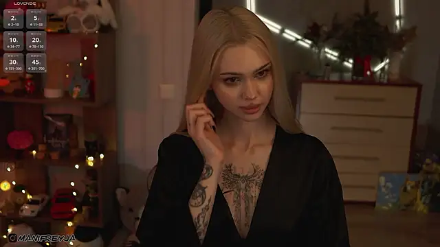 ManiFreyja's cam snapshot