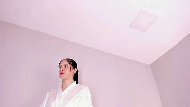 sara__jones_gh's cam snapshot