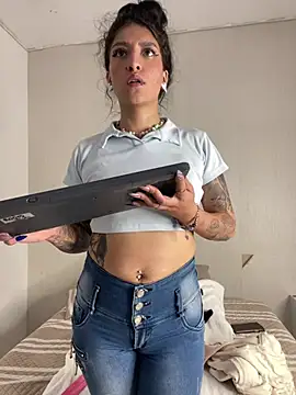 Scaarlettfox's cam snapshot