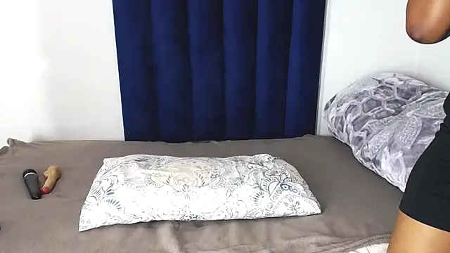 Pinkdollyg's cam snapshot