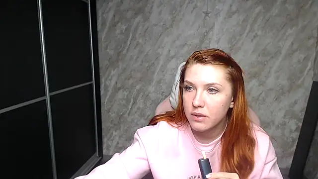 Reginasmilee's cam snapshot