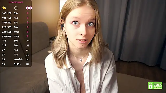 ToyaPletz live sex cam