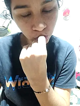 Mia_axell live sex cam