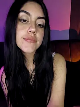 Mazikeen-- live sex cam