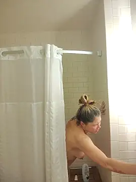 tialuna_x69 live sex cam