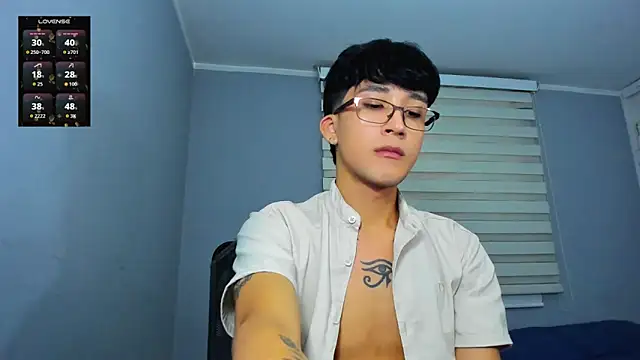 tom_Howard live sex cam