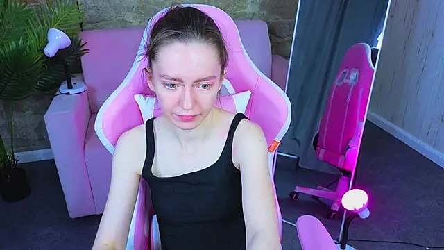 KristineValbuena's cam snapshot