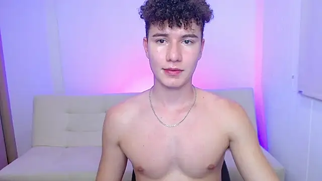 adrian_morelly live sex cam