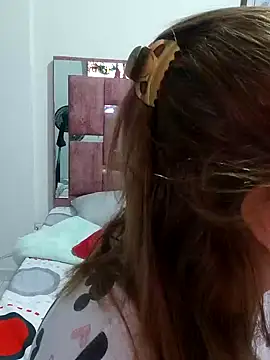 Amberknighte's cam snapshot