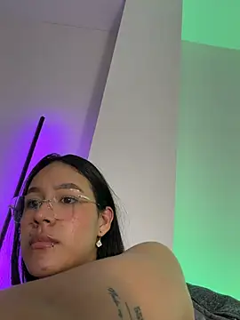 HoneyDolllXXX's cam snapshot