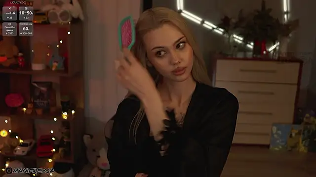 ManiFreyja's cam snapshot