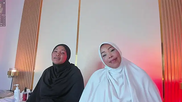 Helen_Camila live sex cam