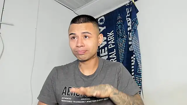 _Logan_Colton_'s cam snapshot