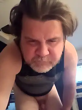 EZs_FuKRoOm's cam snapshot