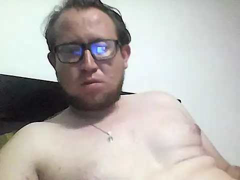 Ecuhot8976's cam snapshot