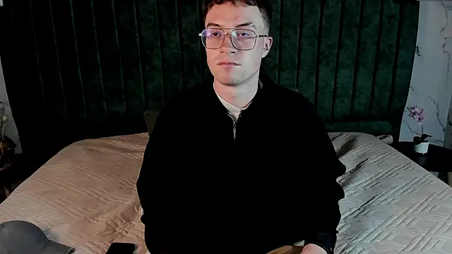 Lil_James's cam snapshot