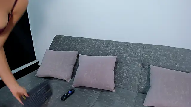 Alondra_Cutie live sex cam