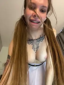 ElyseeXXX's cam snapshot