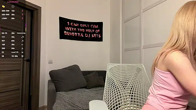 MarisLile's cam snapshot