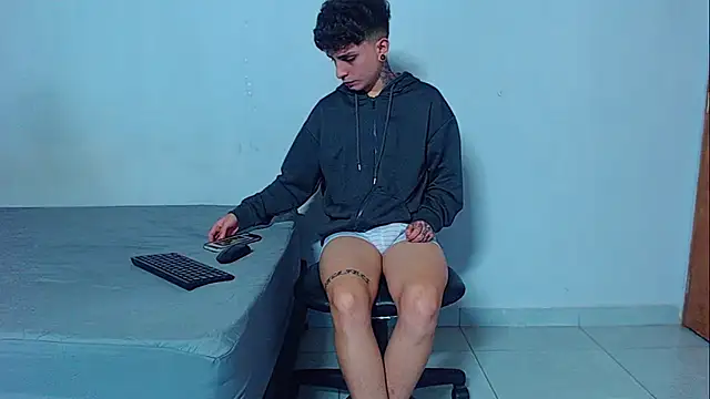 mikecoper_23 live sex cam