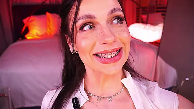 LunaNight's cam snapshot