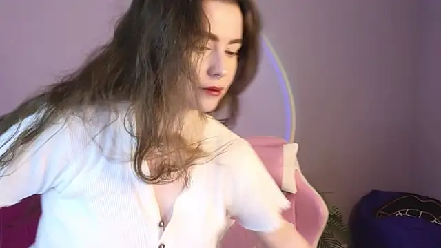 LovingWhisperr's cam snapshot