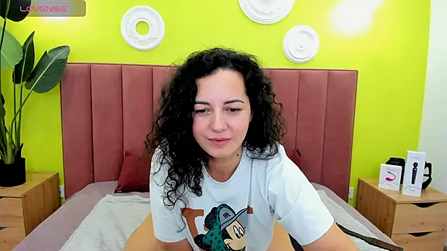 Linda_Insatiable's cam snapshot