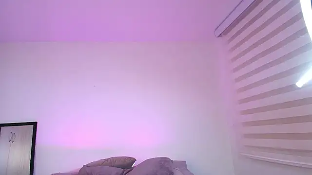 Sky_Intimate's cam snapshot