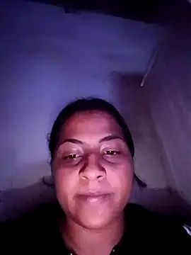 Giselabrunette25 live sex cam