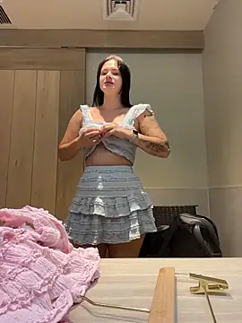 MiraReach live sex cam