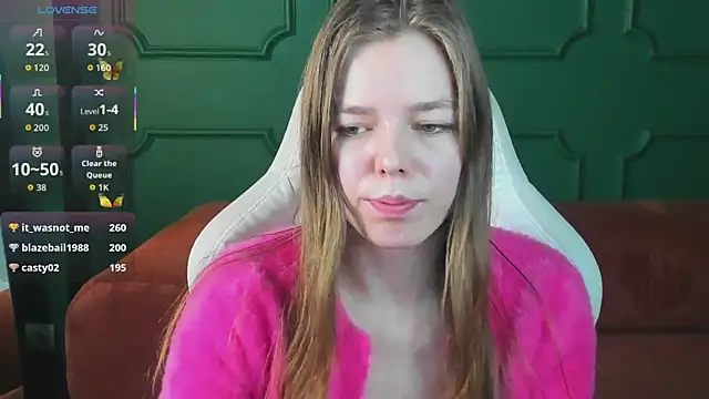 Tina_Tayllor_'s cam snapshot